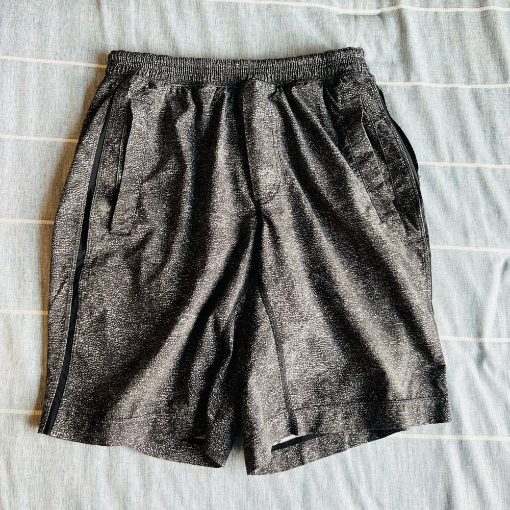 Mens lululemon athletic shorts